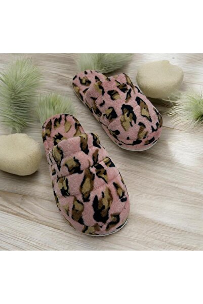 Lion Women's Indoor Carpet Guest House Slippers