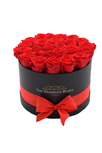 velve Red Passion floral arrangement, round black box, 15