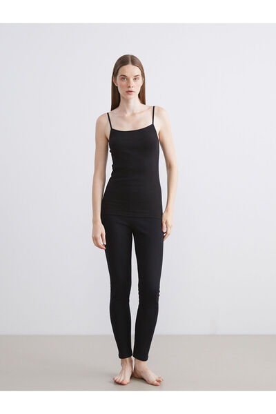 LC Waikiki Kare Yaka Askılı Kadın Atlet