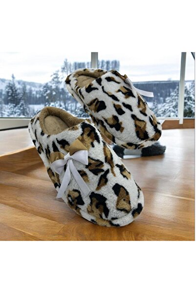 Lion Women's Bow-Knotted Inner Carpet Guest Slippers