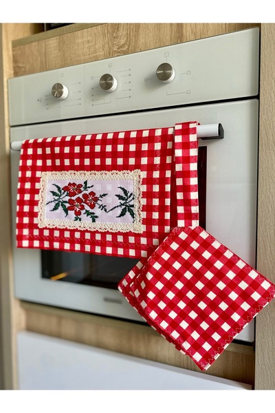 Parla Life Kırmızı Pötikare Kanaviçe Desenli Ocak Örtüsü x Tutacak