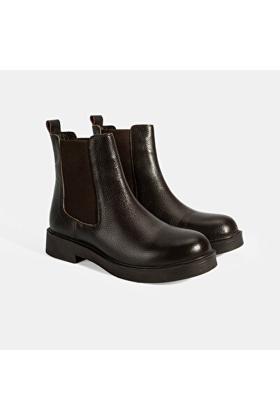 Desa Дамски кожени ботуши с каучукова подметка и детайли