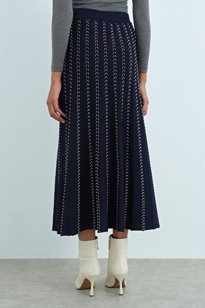 Nihan Simli Piliseli Triko Etek Lacivert