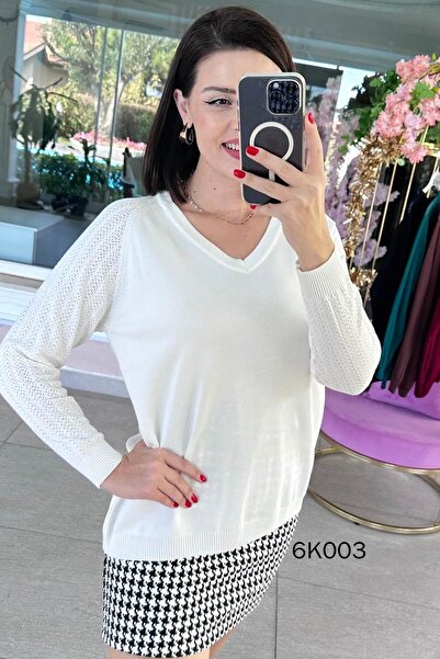 İnce Topuk بلوزة تريكو بأكمام مخرمة وياقة على شكل حرف V 6k003