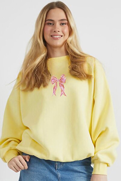 The Champ Clothing Γυναικείο φούτερ Oversize με ροζ κορδέλα με στάμπα κίτρινο – Λαιμόκοψη, 3 κλωστές από φλις με ανάγλυφο