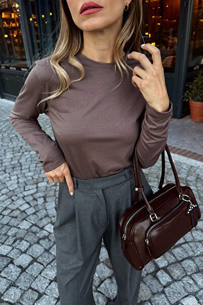 Sue Store Καφέ μπλούζα Premium με λαιμόκοψη