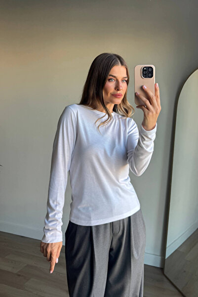 Sue Store Λευκή μπλούζα με λαιμόκοψη Premium