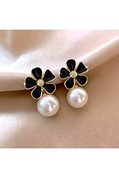 Feron accessories أقراط ذهبية اللون من اللؤلؤ الأبيض على شكل زهرة الأقحوان KP201