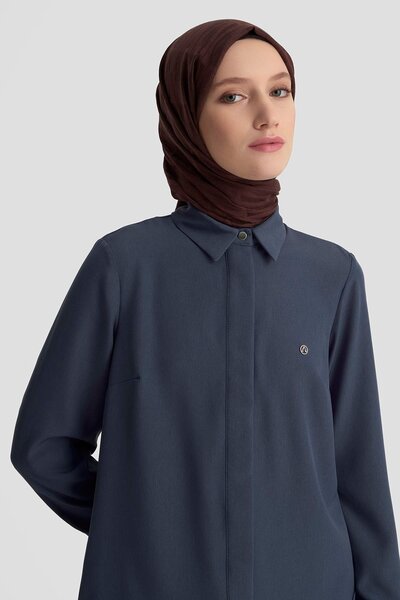 Armine TREND Gizli Düğmeli Kol Detaylı Gömlek Yakalı Tunik İndigo 25YT4158