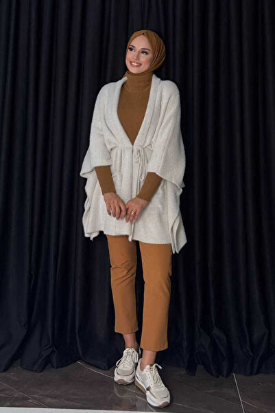 Bym Fashion Sim Detailed Pocket Poncho 18332 Ecru