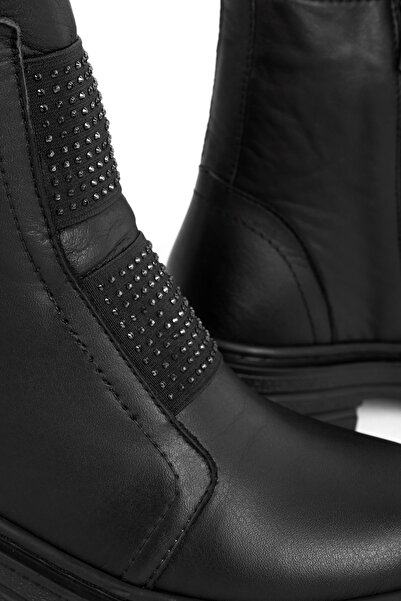 Lal Shoes & Bags Jayla Kadın Hakiki Deri Taş Detaylı Lastikli Yandan Fermuarlı Bot b4149-siyah