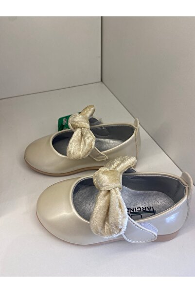 maxxi White Bow Ballerina