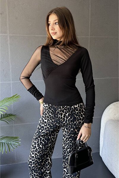 DazzUp Kadın Yarım Balıkçı Tül Detaylı Bluz