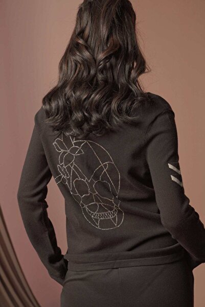 DALYDRESS V-Neck Button-Front Sweater