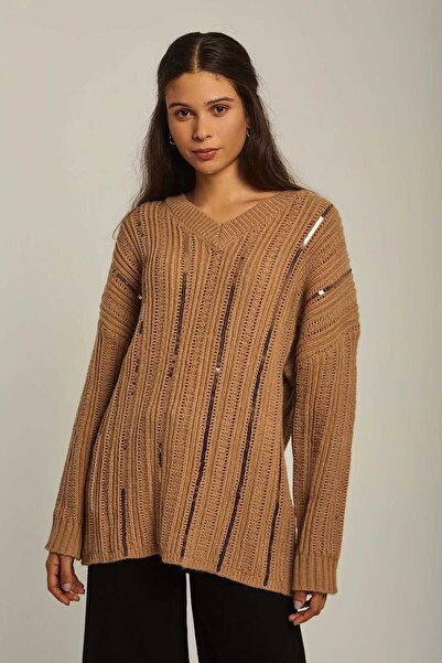 DALYDRESS V-Neck Top