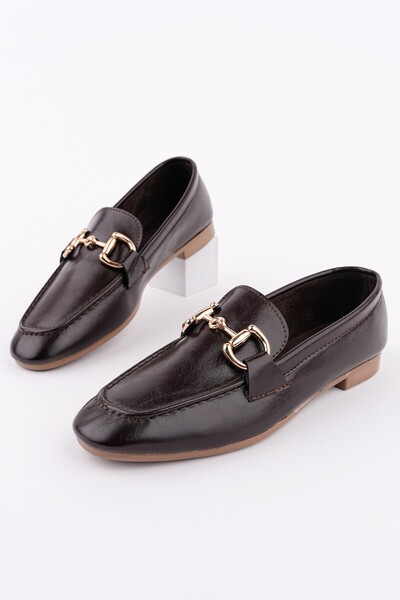MUGGO Stride Women's Casual Loafer Shoes with Metal Buckle