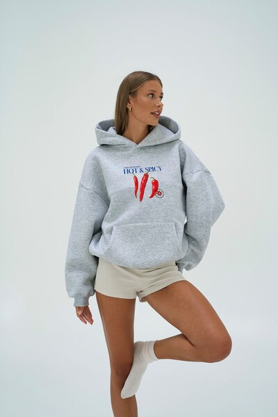 The Champ Clothing Γυναικείο φούτερ oversized με κουκούλα Hot & Spicy με τύπωμα Grey Melange – με κουκούλα , 3 Thread Ş επένδυση fleece Fleece