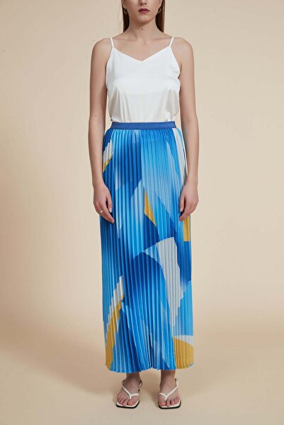 Yola Graphic Print Pleated Maxi Skirt