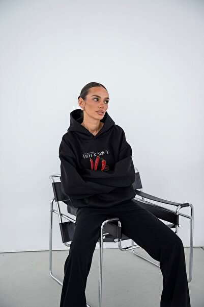 The Champ Clothing Γυναικείο φούτερ με κουκούλα Oversize Hot & Spicy με στάμπα μαύρο – με κουκούλα, 3 κλωστές από φλις με ανάλαφρο χρώμα
