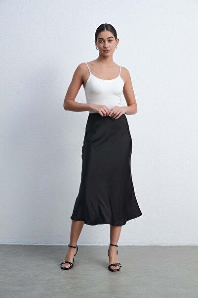 Livia تنورة ميدي سادة مع كشكشة