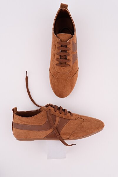 MUGGO Vibe Lace-Up Casual Women's Sneaker Sports Shoes