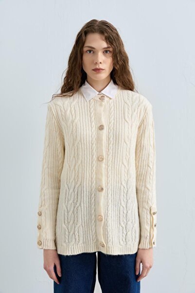 Nihan Saç Örgülü Düğme Detaylı Triko Hırka Ekru