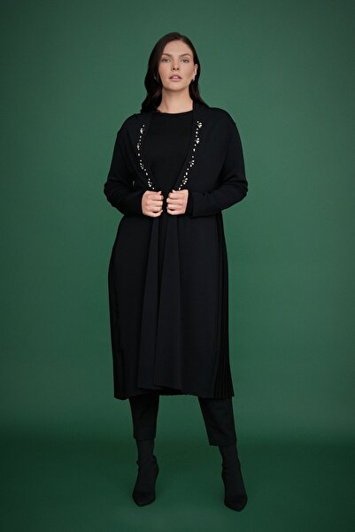 Nihan Parlak Taş Detaylı Triko Hırka Siyah