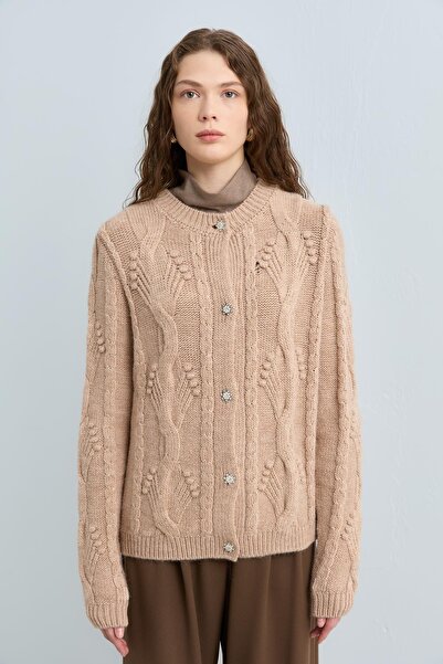 Nihan Saç Örgülü Triko Hırka Bej