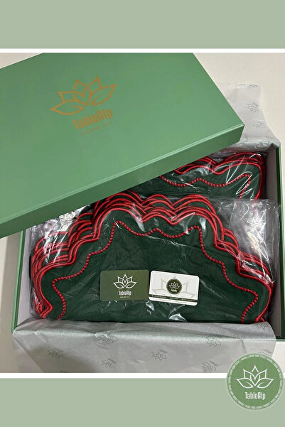 Table Alp Yılbaşı Özel Yeşil Nakışlı Amerikan Servis Takımı | 6 Servis • 6 Peçete | Lüks Yemek Masası Takımı