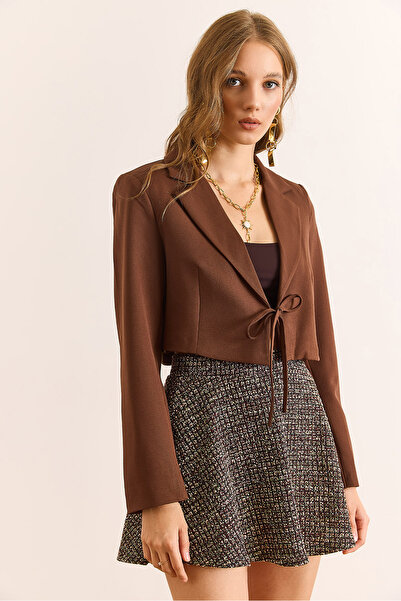 Olalook Kadın Kahverengi Astarlı Bağcık Detaylı Crop Blazer Ceket CKT-19000464