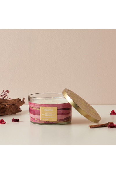 Scent.d London شمعة سينت.دي معطرة بثلاث فتائل من خشب البلوط الماهوجني - ٤٥٠ غرام