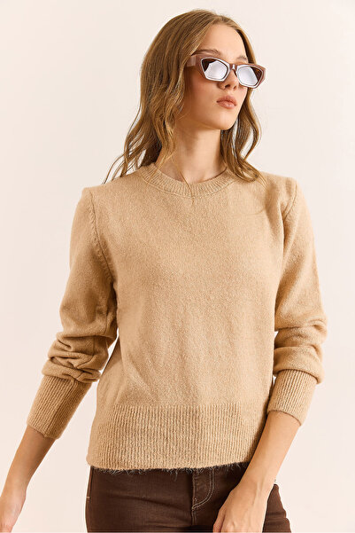 Olalook Women's Camel Crew Neck Soft Textured Basic Knitwear Sweater Kzk-19000845