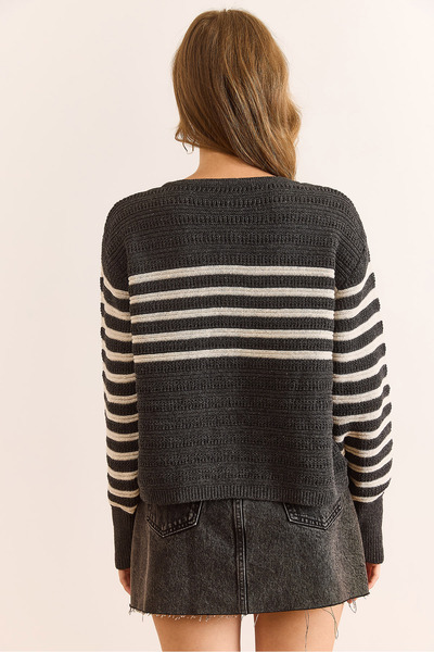 Olalook كارديجان نسائي منسوج بأزرار وتفاصيل خطوط أنثراسيت HRK-19000402