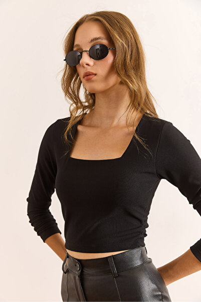 Olalook Women's Black Square Neck Ribbed Crop Blouse Blz-19003117