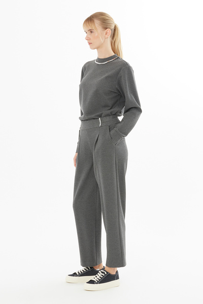 GIZIA SPORT Yakası Aksesuar İşlemeli Uzun Kollu Sweatshırt