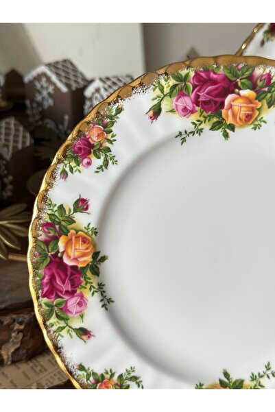 Royal Albert Antima Old Country Roses Rose Porcelain Gold Gilded Cake Dessert Plate 21 cm Piece
