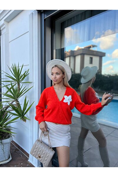 For Angels Double-Breasted Sweater with Rose Accessories