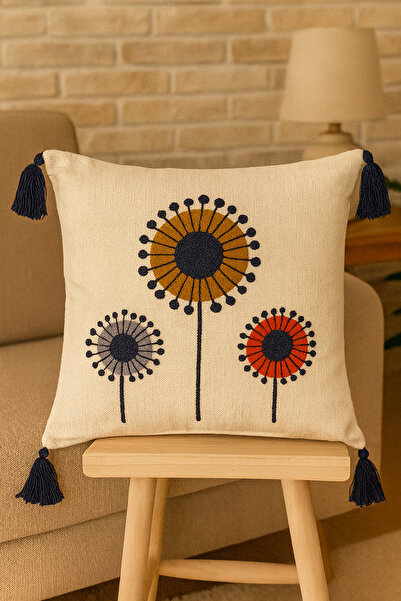 Serenova غطاء وسادة مطرز من سيلوفا بلون كريمي