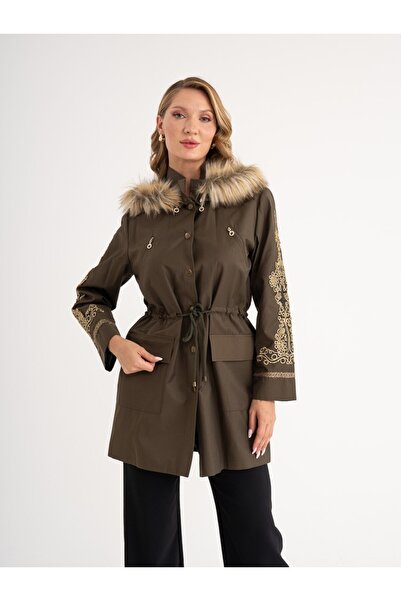 SERPİL Kürk Detaylı Kapüşonlu Nakışlı Kadın Mont 27312