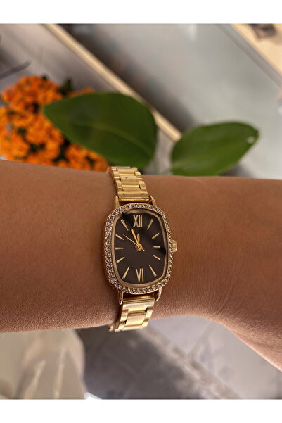Glossy by Burcu Karataş Vintage Gold Zirkon Taşlı Siyah Ekran Saat