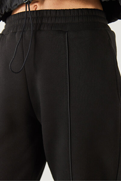 VENA Black Brenna Legged Merit Raised Sweatpants