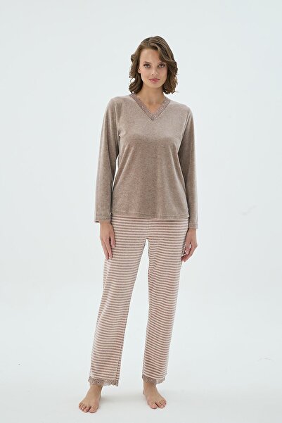 Sevim Women's V-Neck Lace Detailed Long Sleeve Striped Bottom Pajama Set C8T3N371