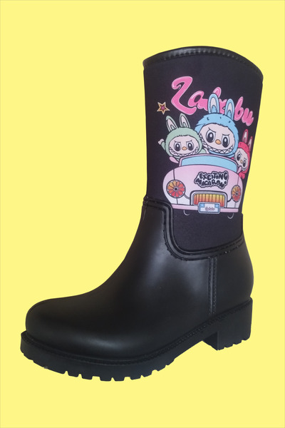 Sea&Blue Labubu στο αυτοκίνητο εμπριμέ αδιάβροχες μαύρες μπότες βροχής για κορίτσια