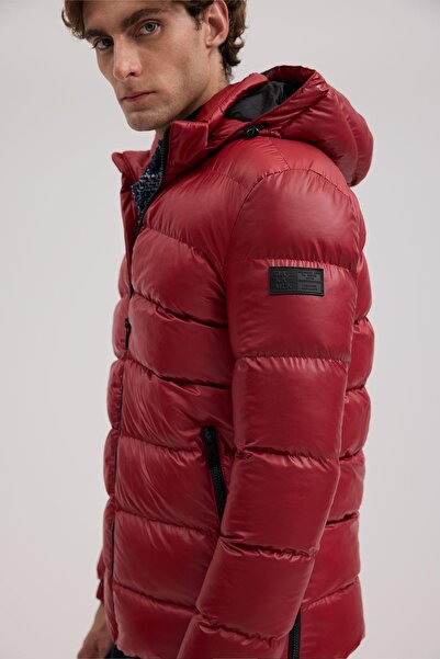 Jakamen Red Regular Fit Hooded Puffer Winter Coat