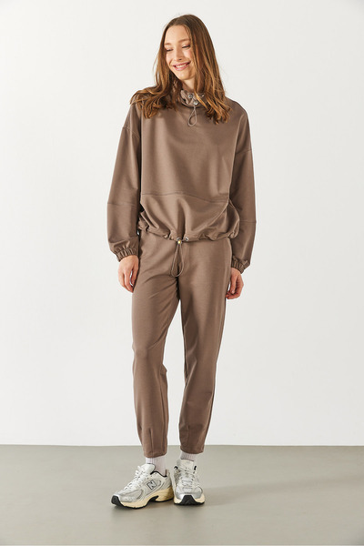 VENA Спортен панталон Norah с удобна кройка (MINK)