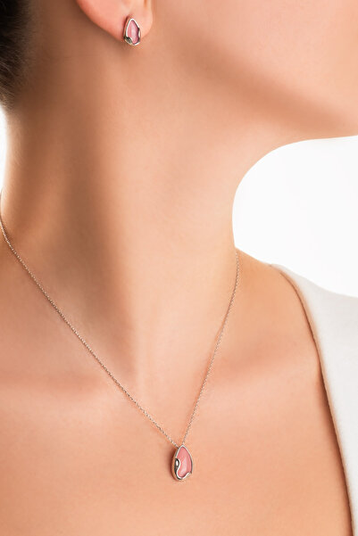 So CHIC... Kalsedon Esintisi 18 Ayar Beyaz Altın Kaplama Gümüş Küpe