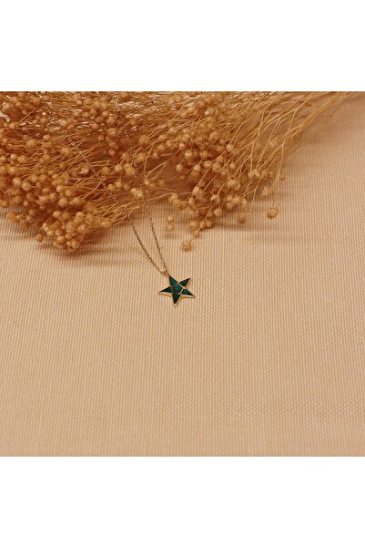 TAHAN MÜCEVHERAT Yeşil Mineli Yıldız Minimal Kolye