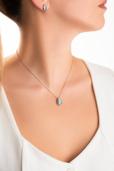 So CHIC... Kalsedon Esintisi 18 Ayar Beyaz Altın Kaplama Gümüş Küpe