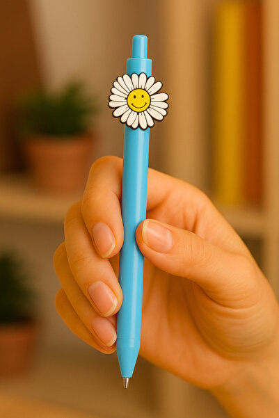 excarpin Mavi Üzerine Papatya Figürlü Sevimli Kalem