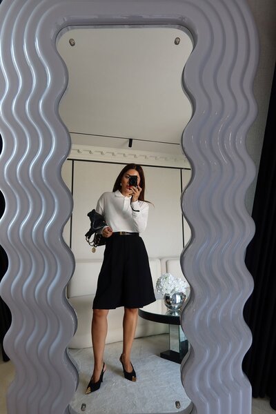 Özge Özgenç Pleated Basic Fabric Shorts